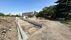 Второй этап благоустройства территории у парка аттракционов стартовал в Благодарном