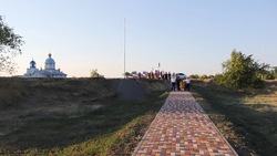 В селе Алексеевском благоустроили территорию около храма благодаря губернаторской программе