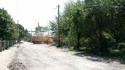Асфальтирование участка дороги проходит в селе Бурлацком