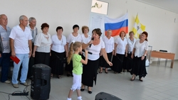 В Благодарненском районе чествуют молодых избирателей и поют народные песни